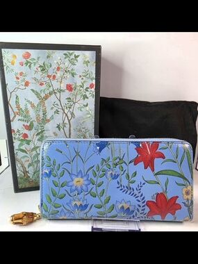 Gucci Blue Flora Zip Wallet with Bamboo Pull